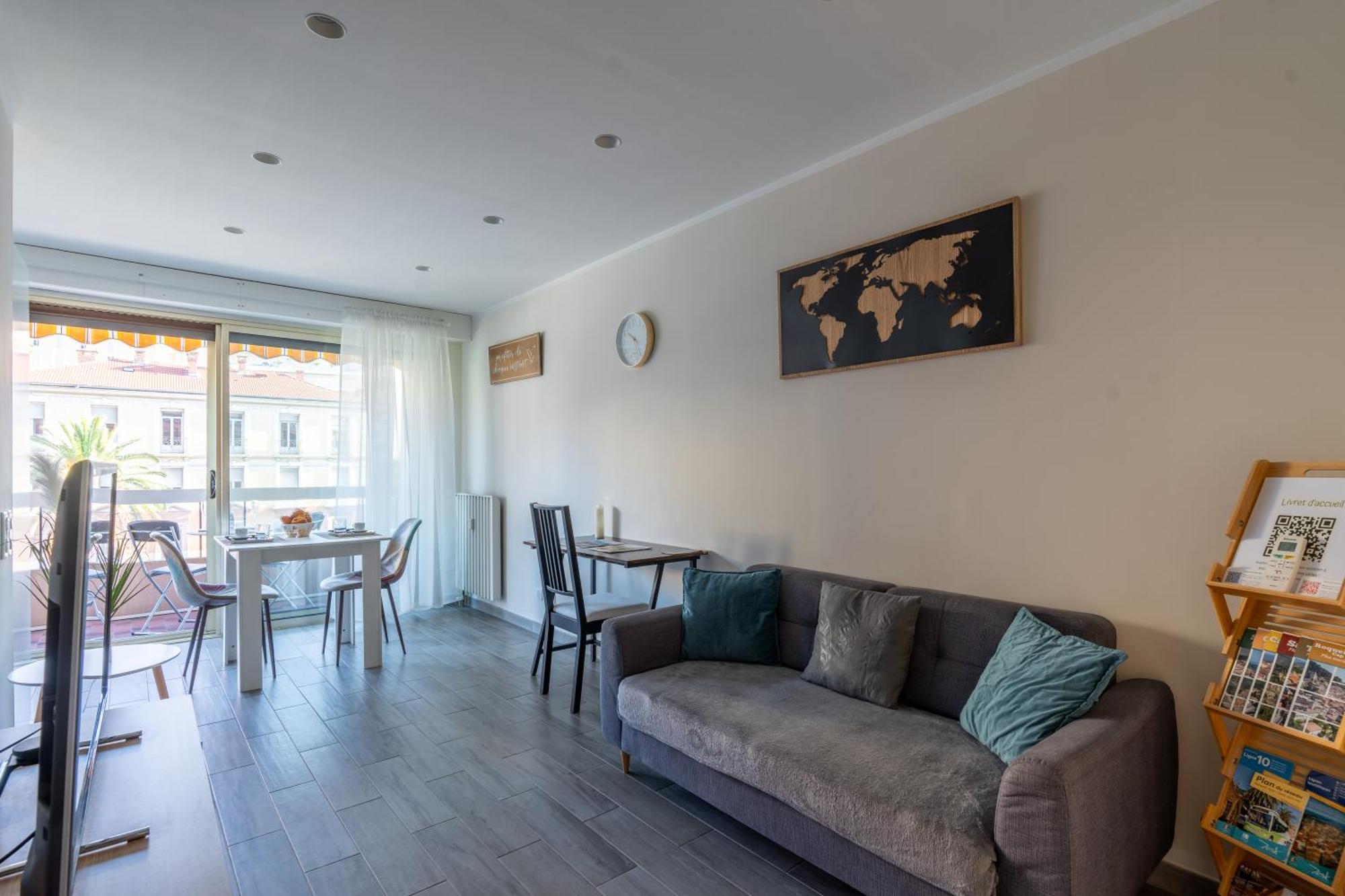 Fabuleux Appartement 2 Personnes Au Coeur De Menton, Climatise Et Proche Gares Routiere Et Sncf Exterior photo